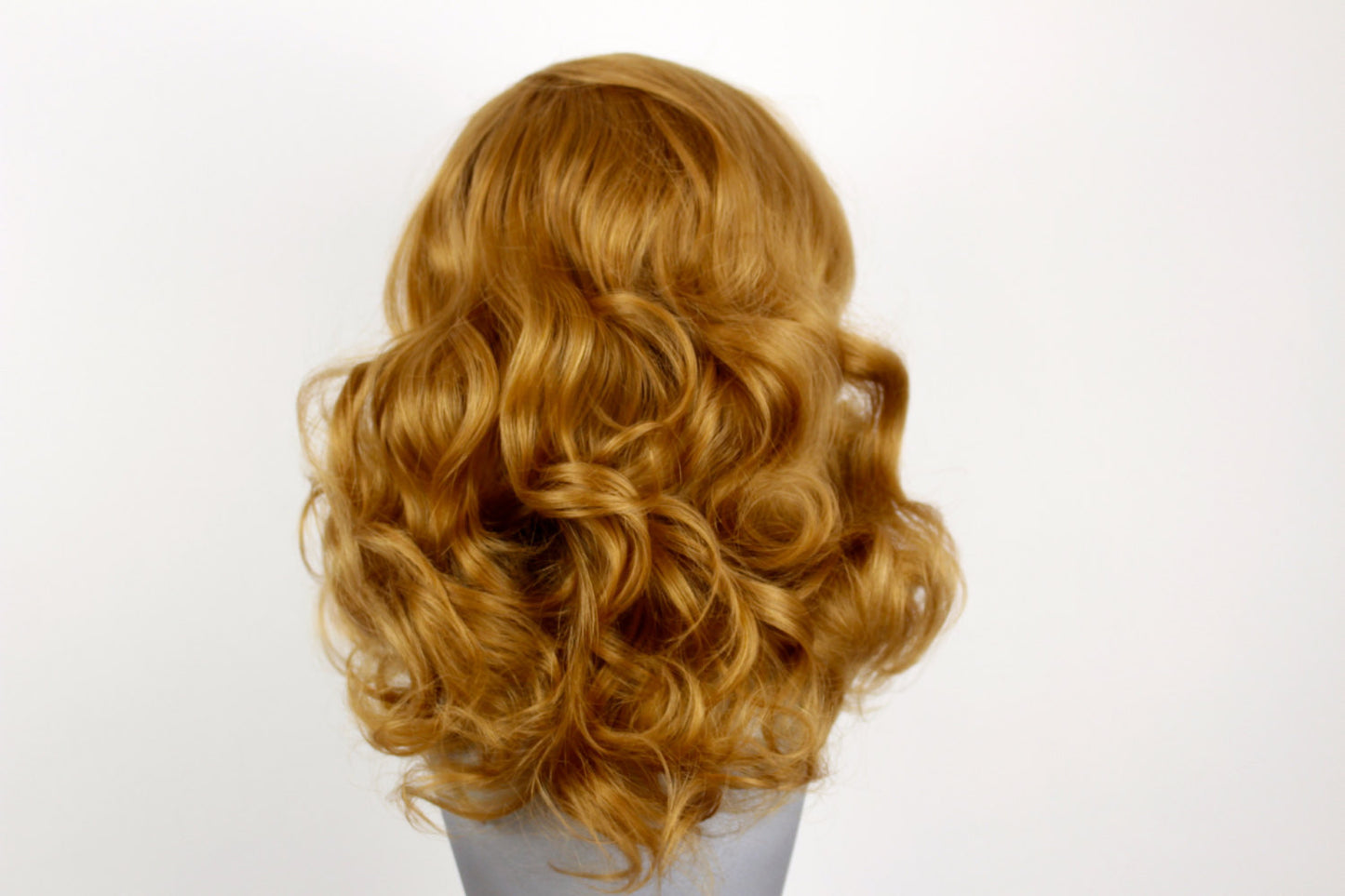 Marilyn- Golden Strawberry Blonde