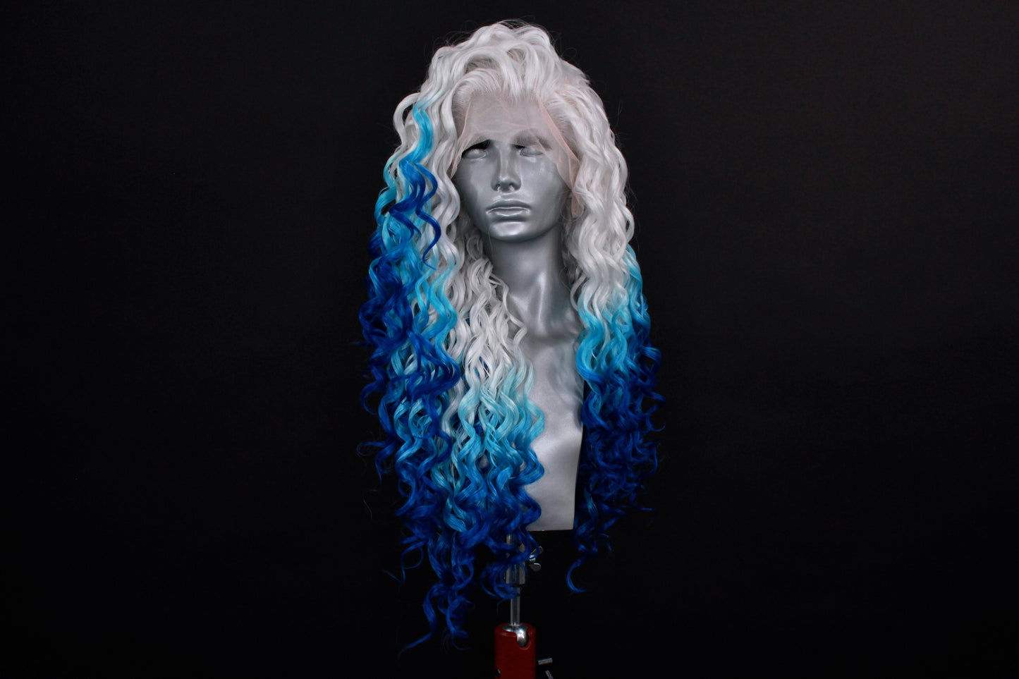 Isla- Frozen Blue