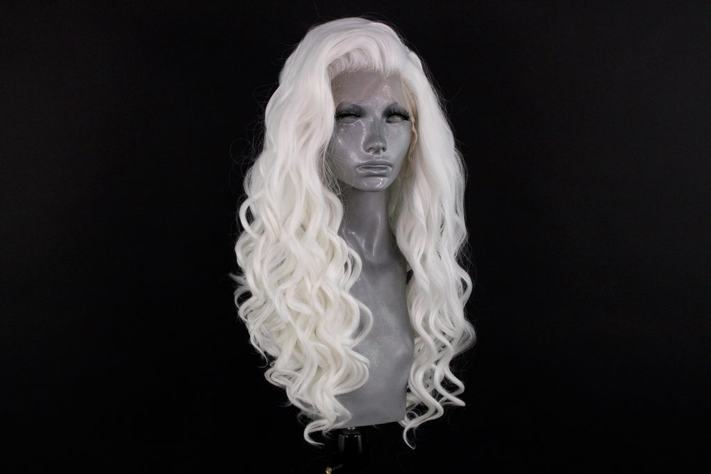 Daisy- Pure White – Webster Wigs