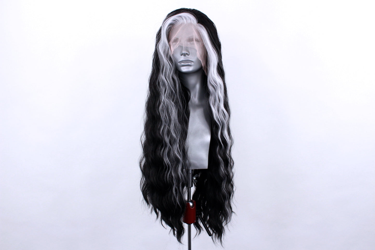 Venus- Silver Fronted Black