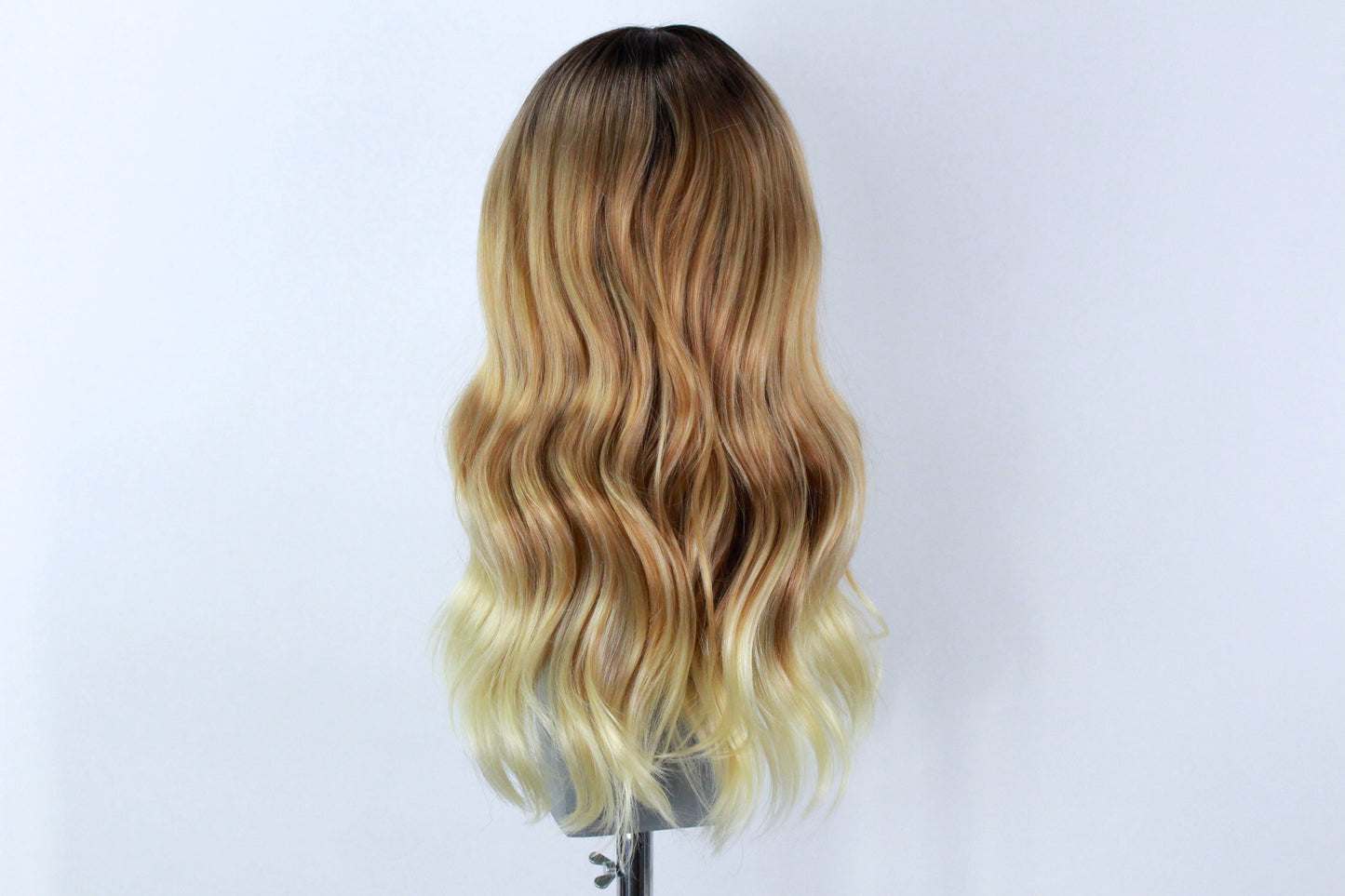 Florence- Rooted Honey Blonde