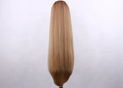 Amelia- Shadow Rooted Sandy Blonde