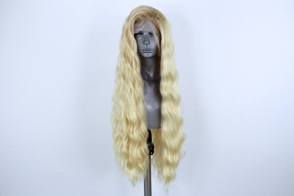 Venus- Light Rooted Blonde
